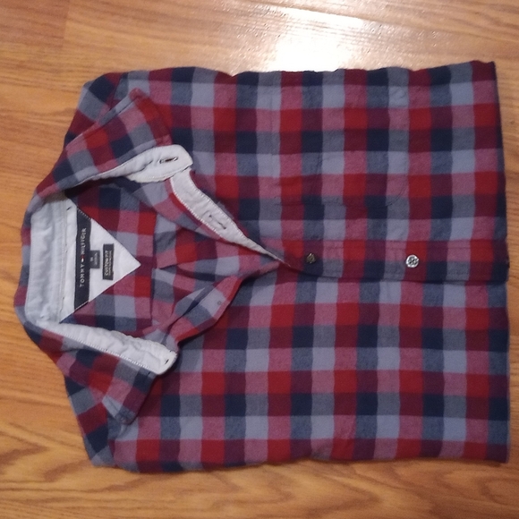 Tommy Hilfiger Shirt Men's Ted Blue Gray Plaid Camp Collared Button Down - Picture 2 of 4